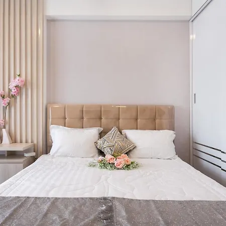Chau Apartments - Infinity Pool- Ben Thanh Ho Chi Minh City Exterior photo